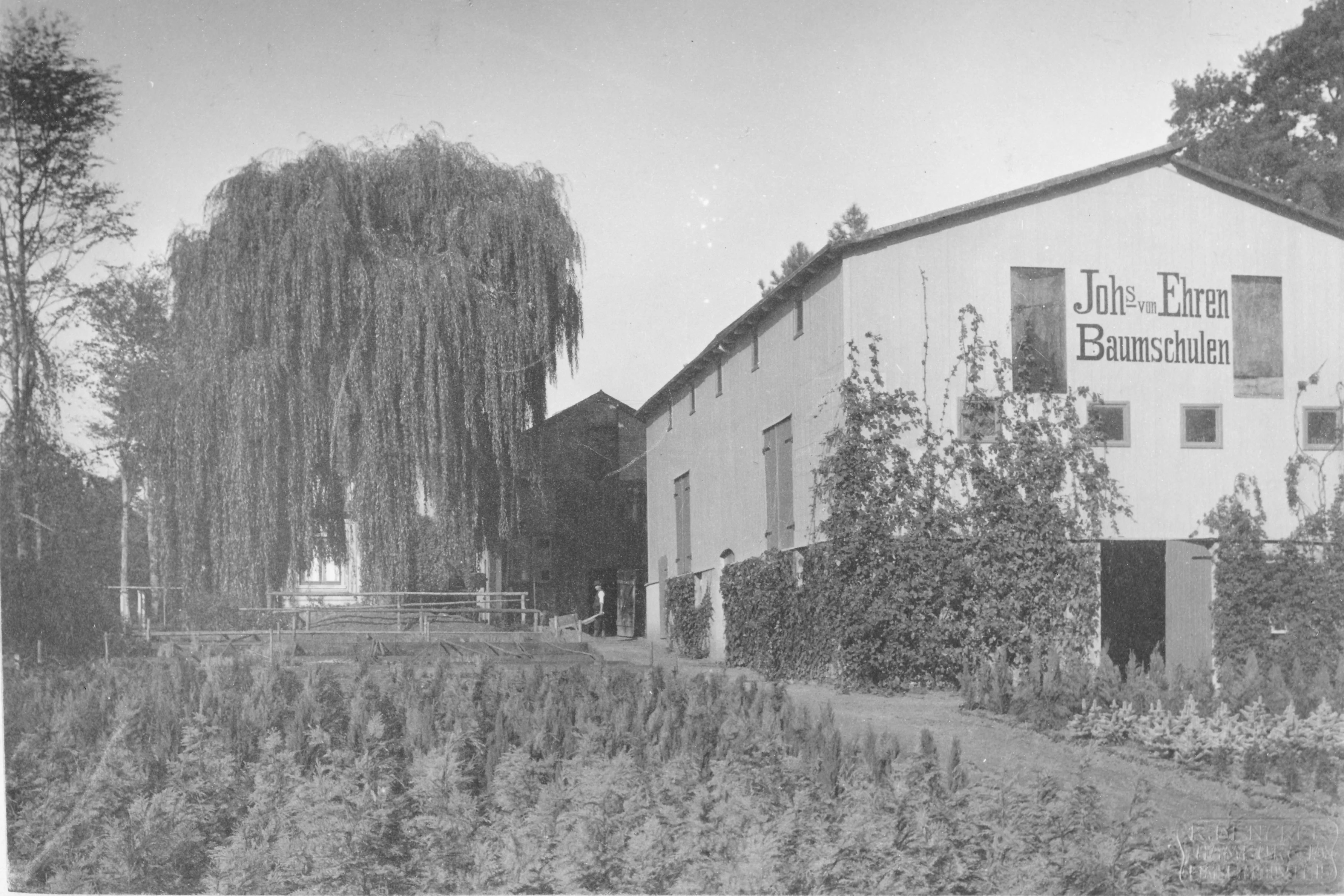 Das ehemalige Firmengebäude der Baumschule Lorenz von Ehren in Nienstedten vor den Toren Hamburgs.